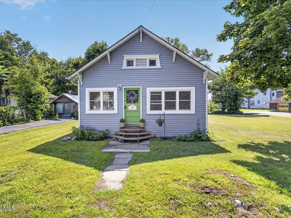 15 Grenada Terrace, Watervliet, NY 12189