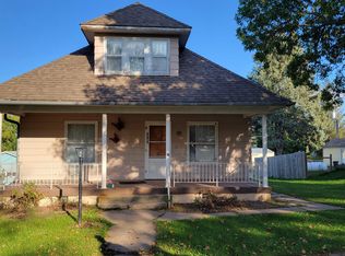 415 Oak St, Clarkson, NE 68629