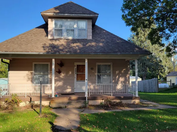 415 Oak St, Clarkson, NE 68629