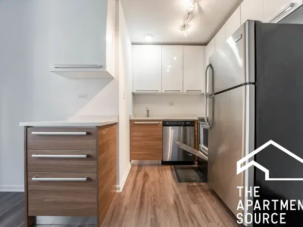 935 W Carmen Ave #5E, Chicago, IL 60640