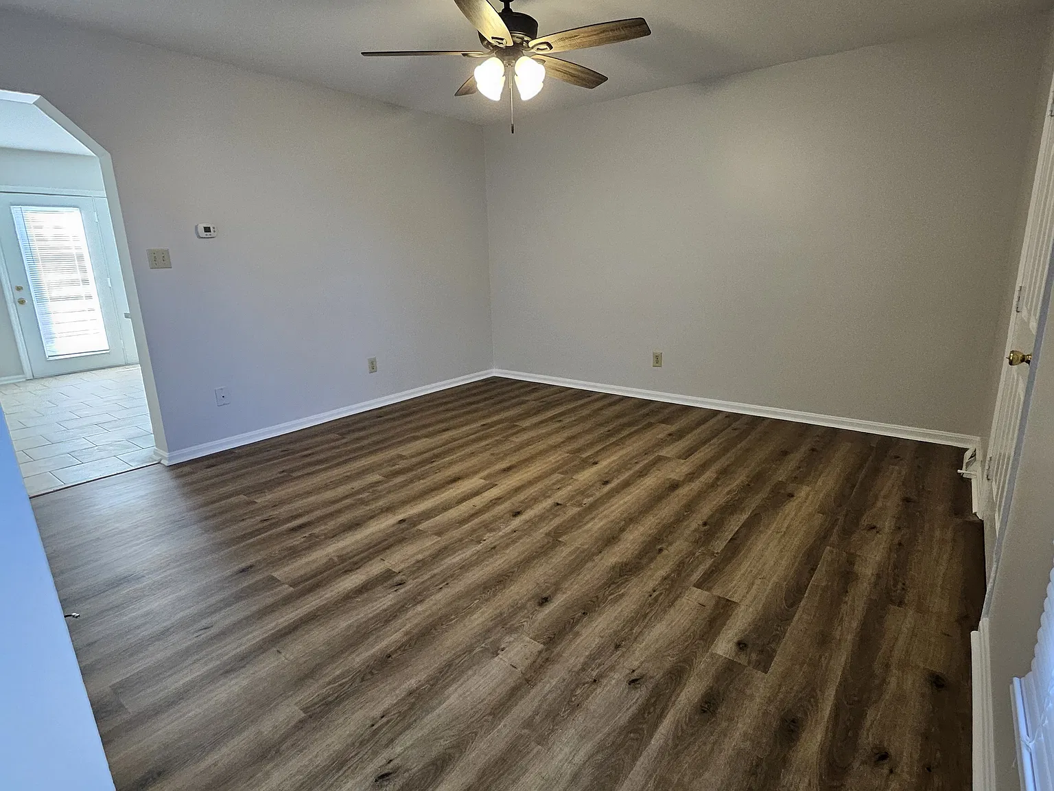2 bed, 1.5 bath, 1102 sqft, $1,395 — Photo 2