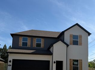 1811 E Fiji St, Fayetteville, AR 72701