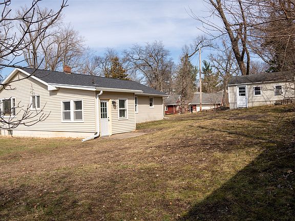 3rd image of 1508 River Blvd