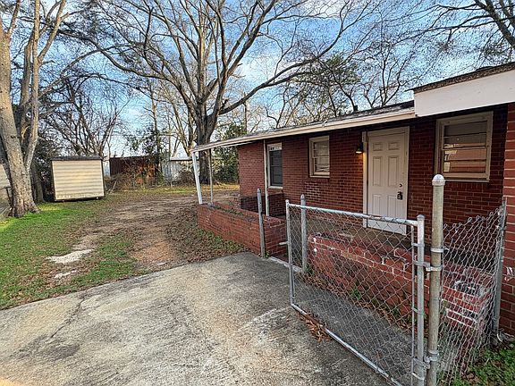 2nd image of 622 6th St