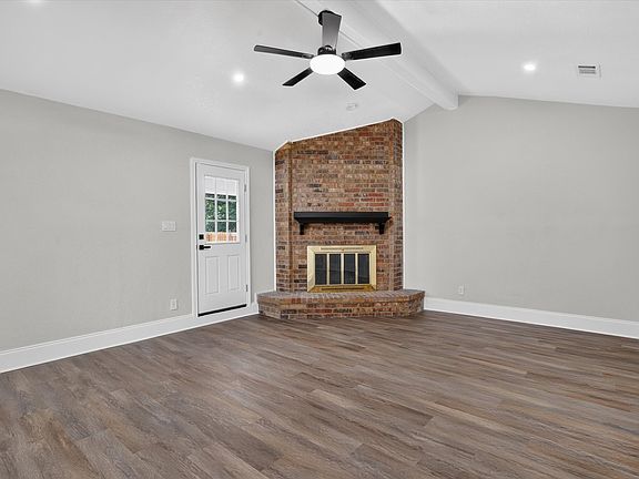 3rd image of 1830 S Hillcroft Dr