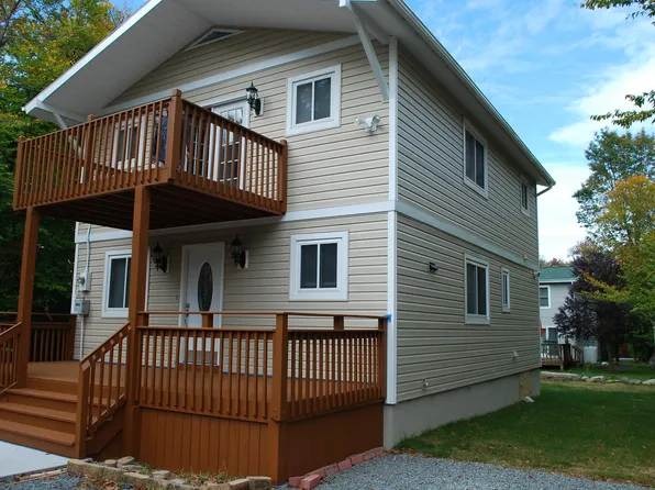 1117 Knollwood Dr, Tobyhanna, PA 18466