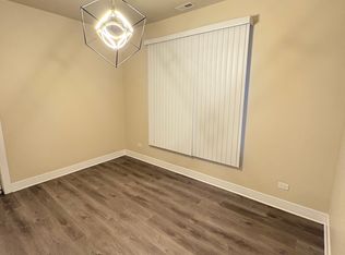 1117 S Troy St #1R, Chicago, IL 60612