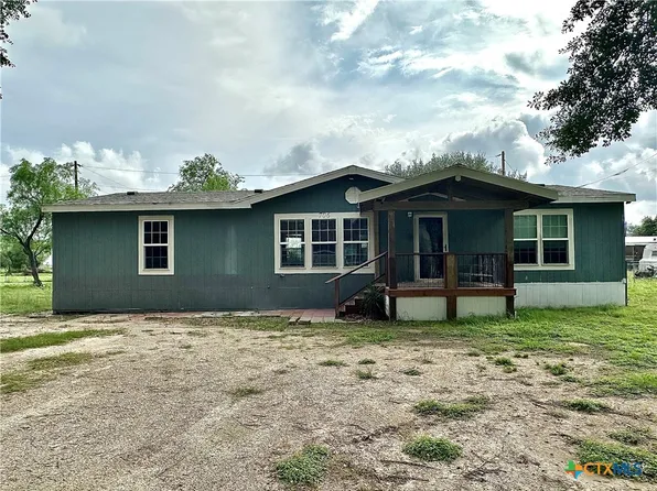 706 Reaser Dr, Victoria, TX 77905
