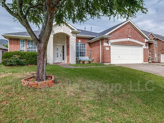 2nd image of 4511 Julian Dr