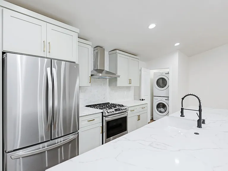 5311 Hewlett Dr — Photo 8