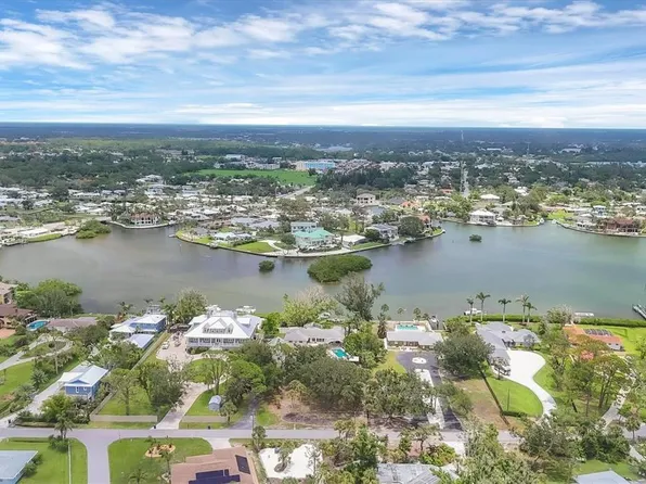 205 Louella Ln, Nokomis, FL 34275