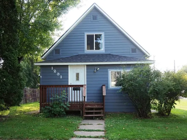 1231 Tainter St, Menomonie, WI 54751