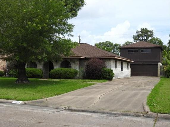1st image of 13351 Hollypark Dr