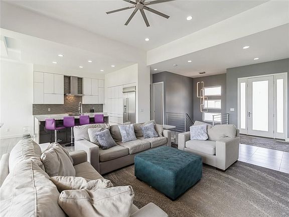 2nd image of 1809 Serenity Cir