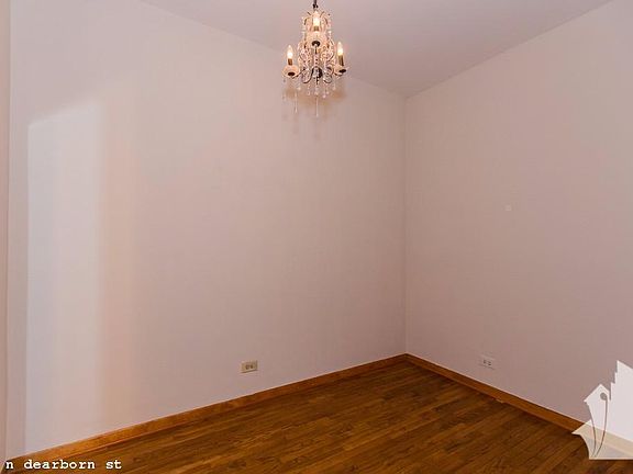4th image of 1220 N Dearborn St #112