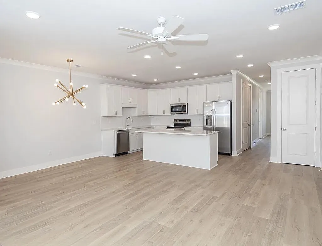 2022 Rosemary St - 2022 — Photo 2
