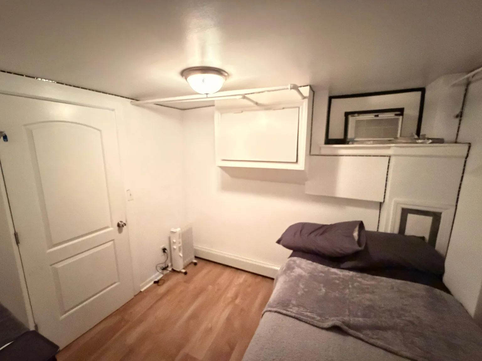 645 Saint Lawrence Ave — Photo 3