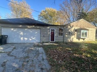 11540 W Godsell Ave, Hales Corners, WI 53130