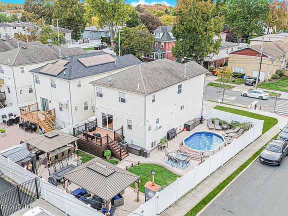 5th image of 493 Willowbrook Rd