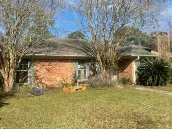 6730 Greenwood Dr, Beaumont, TX 77706