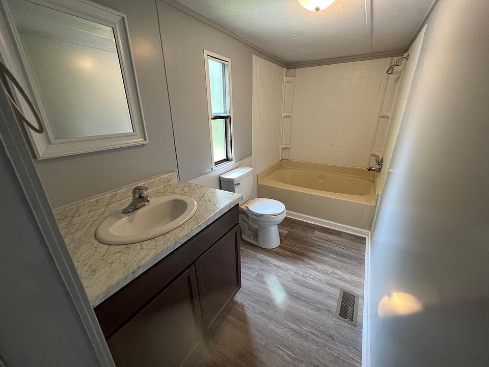 2nd image of 179 Woodbrook Dr