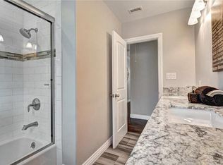 6870 E Roxanne Way, Long Beach, CA 90815