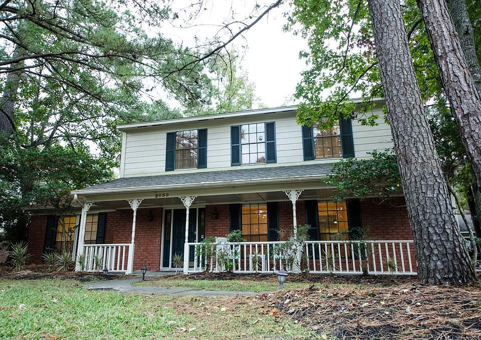 Beautiful spacious home in Hunters Ridge of Kingwood