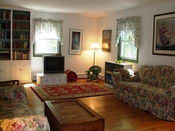 1st image of 28 Casablanca Ct