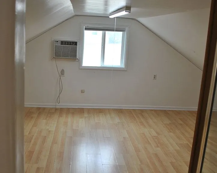 1215 W Pine St — Photo 10