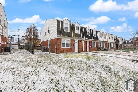 2015 Dineen Dr — Photo 3