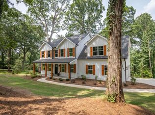 79 Parkview Dr, Commerce, GA 30529