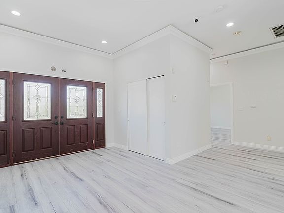 5th image of 17908 Califa St
