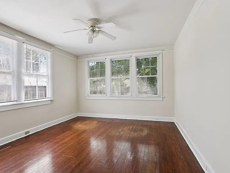 2320-22-24 Nashville Ave — Photo 9