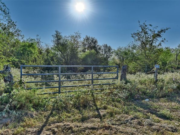 9526 Kerr Rd, Brookshire, TX 77423