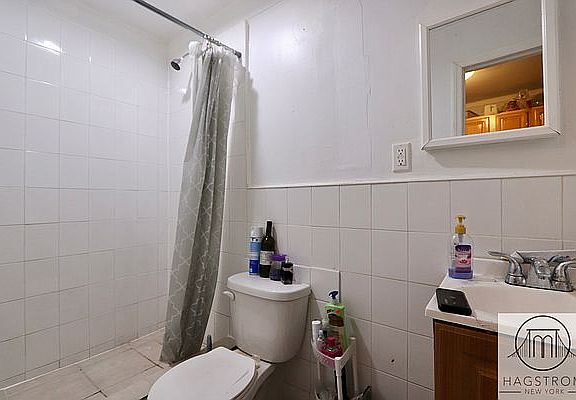 4th image of 911 Bushwick Ave #1A