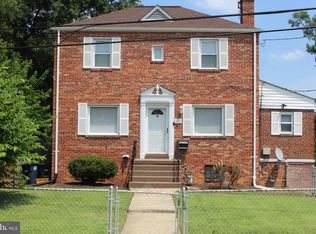 4913 Russell Ave, Hyattsville, MD 20782