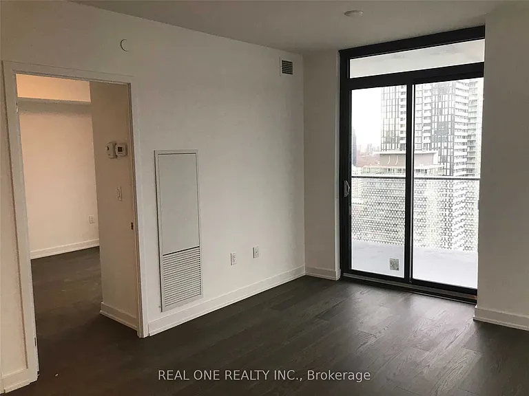 11 Wellesley St W #2302 — Photo 8