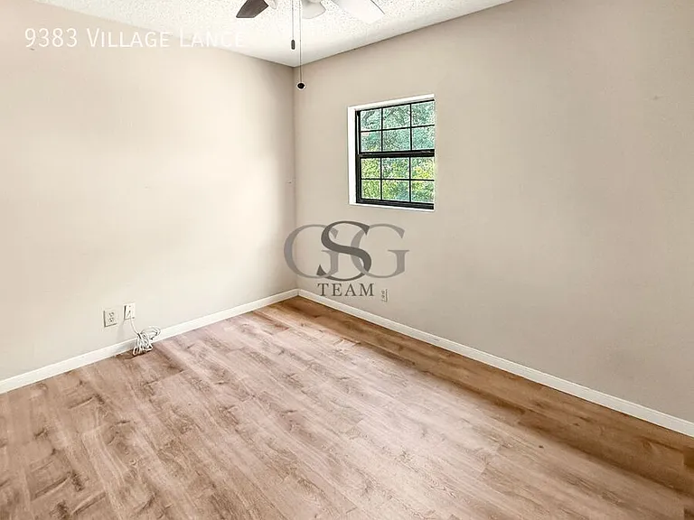 9383 Village Lance — Photo 9