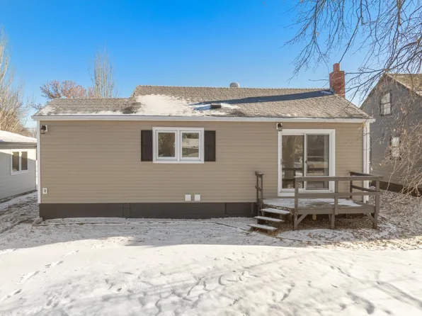 405 3rd St SE, Towner, ND 58788