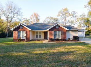 267 McLendon Rd, Fort Mitchell, AL 36856