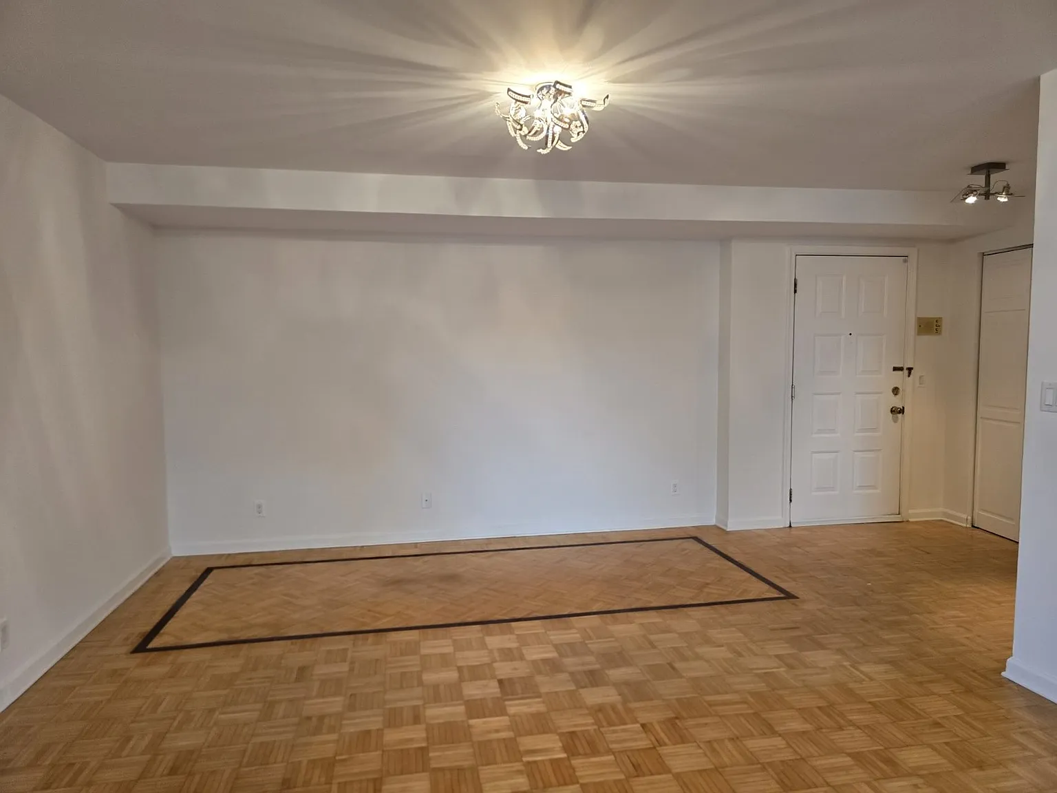2 bed, 1619 sqft, $3,450 — Photo 2