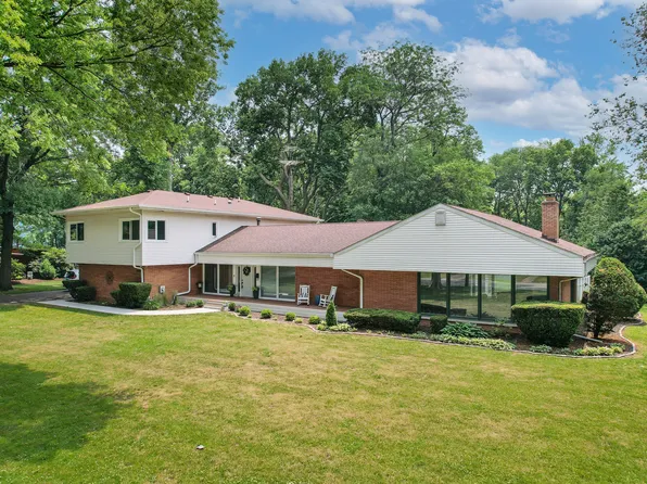 725 W Jackson St, Morris, IL 60450