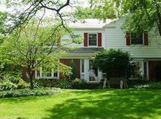 2941 Glenmore Rd, Shaker Heights, OH 44122