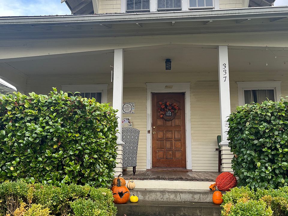 This is the main house