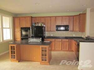 Large eat-in Kitchen