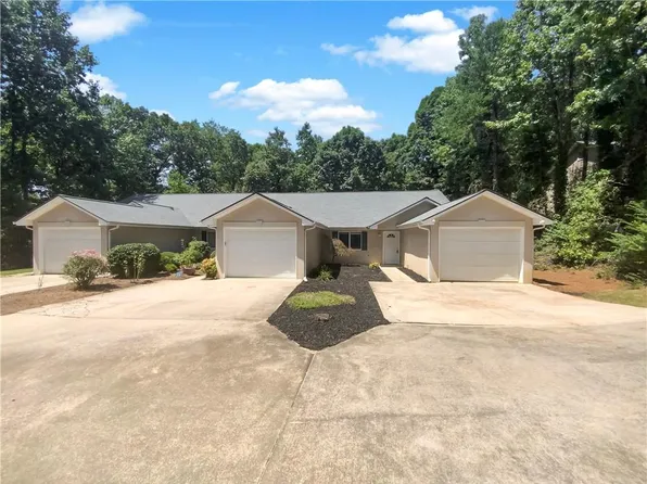 3957 Hidden Hollow Dr, Gainesville, GA 30506