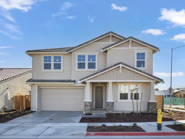 1861 Hydrangea Dr, Hollister, CA 95023