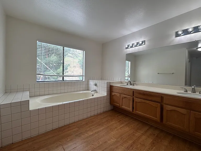 3068 Prado Ln — Photo 21