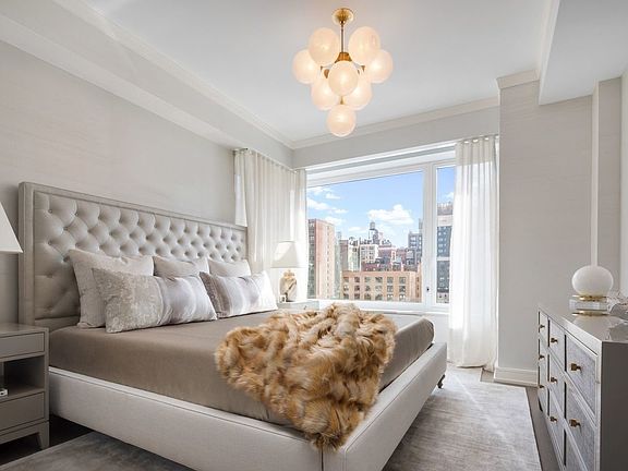 5th image of 222 W 80th St APT 7D