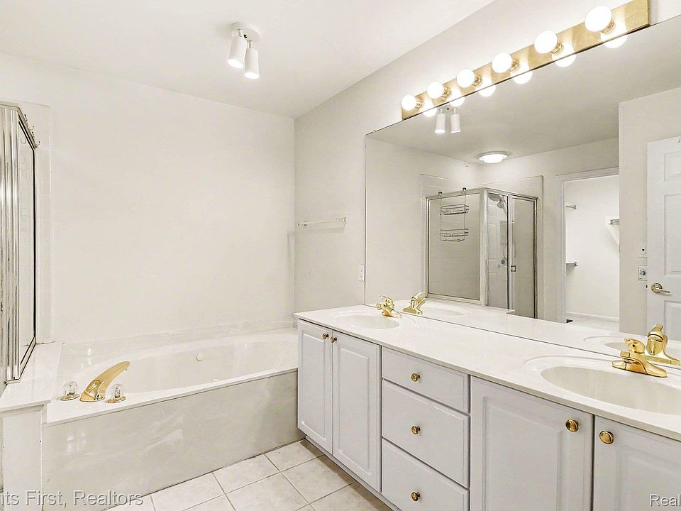 39489 Edgewater Dr, photo 20